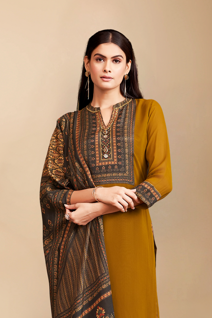 Esha Salwar Kameez - minazthelabel