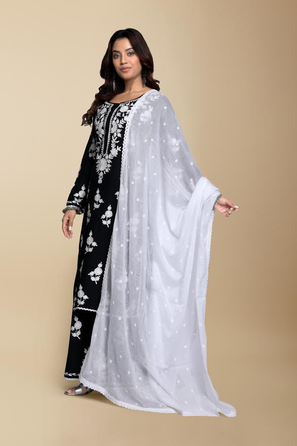Reshmi Dupatta - Mul Cotton with Embroidery - minazthelabel
